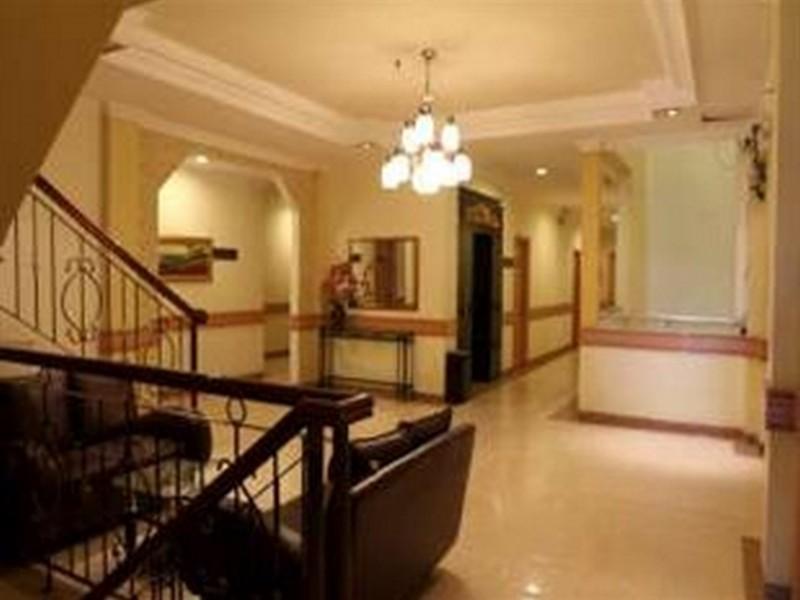 Hotel Harapan Makassar Bagian luar foto